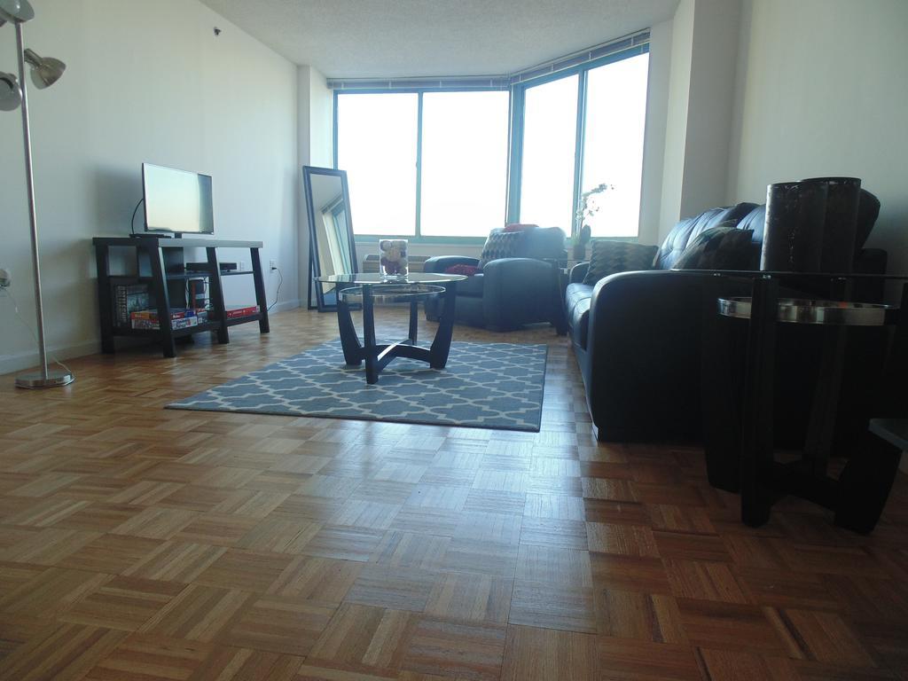 Cesar Suites At River Court Jersey City Room photo