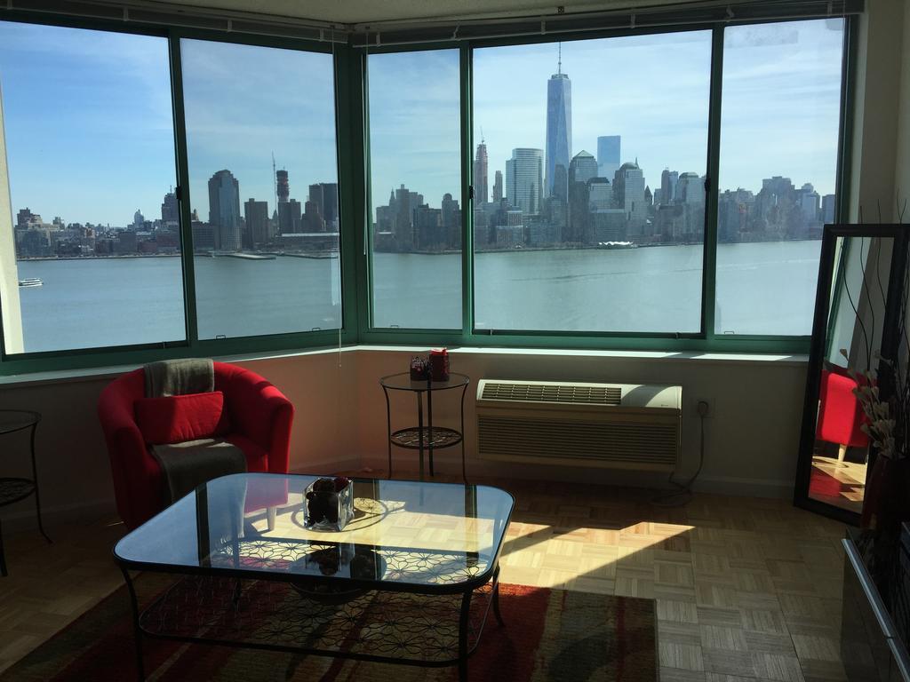 Cesar Suites At River Court Jersey City Room photo